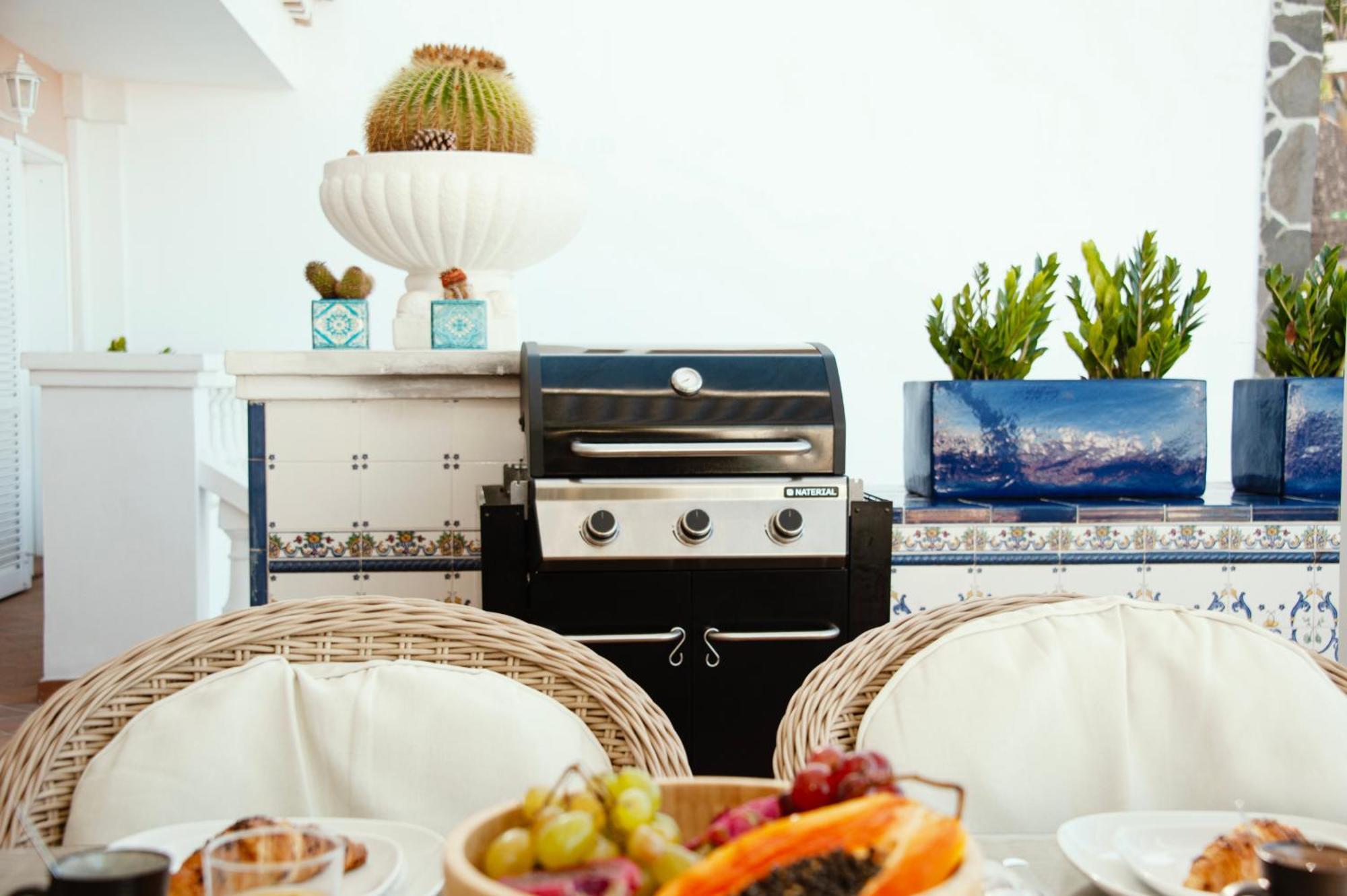 Marbella-private Heated Pool And Breathtaking View Willa