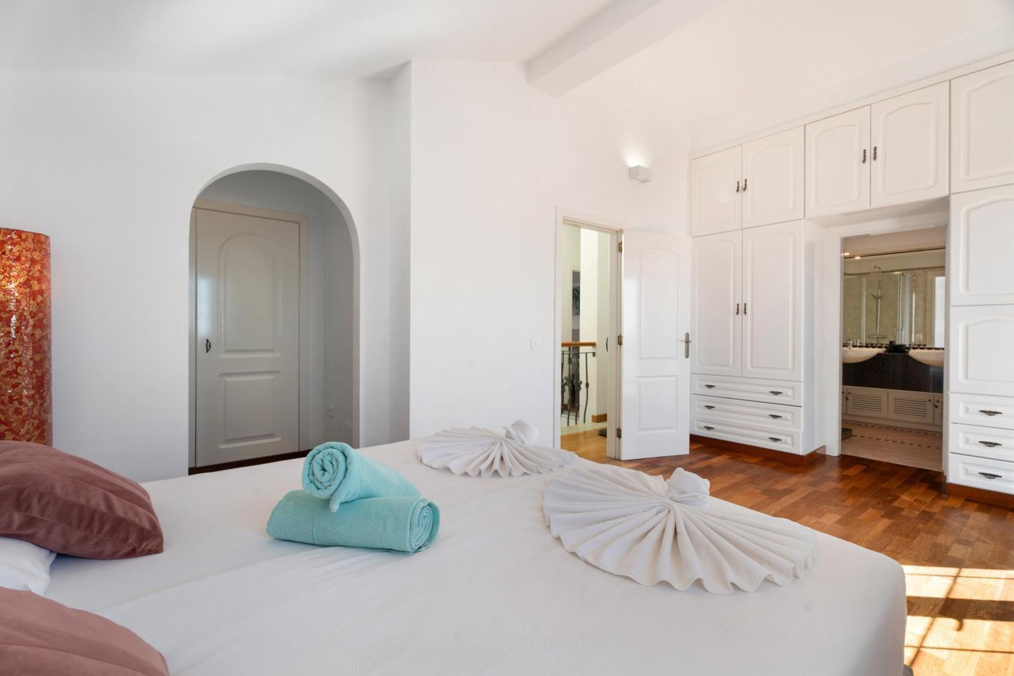 Villa Marbella-private Heated Pool And Breathtaking View Costa Adeje (Tenerife)